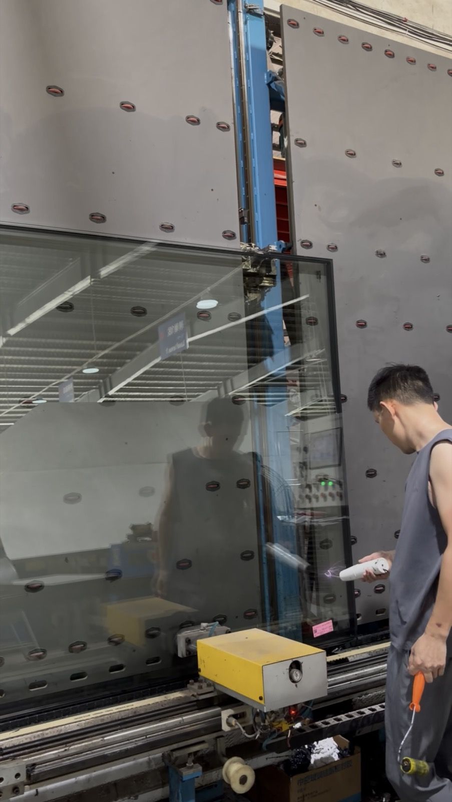 Factory inspection - glass and finish check